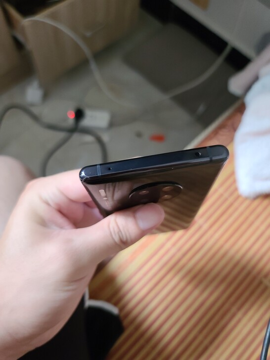 MATE30pro 8+128 4g  屏...