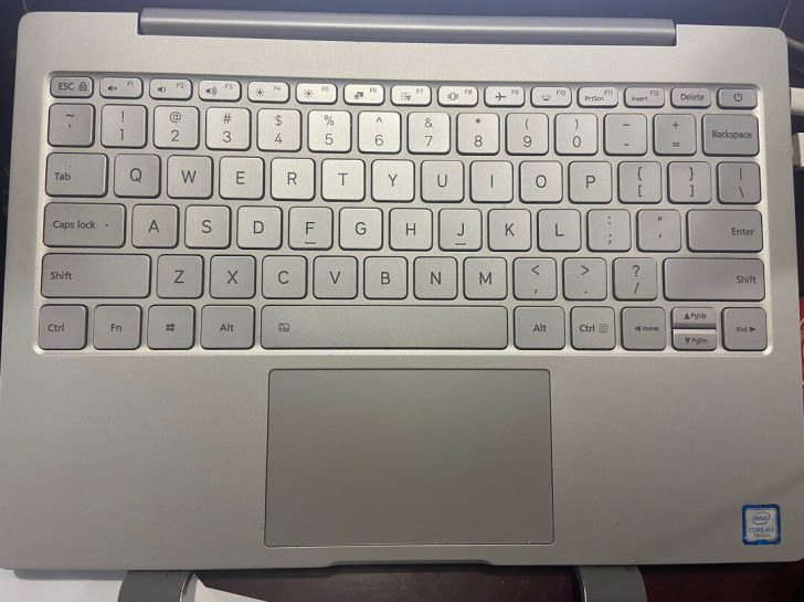 19年买多的小米12.5英寸笔记本电脑,现...