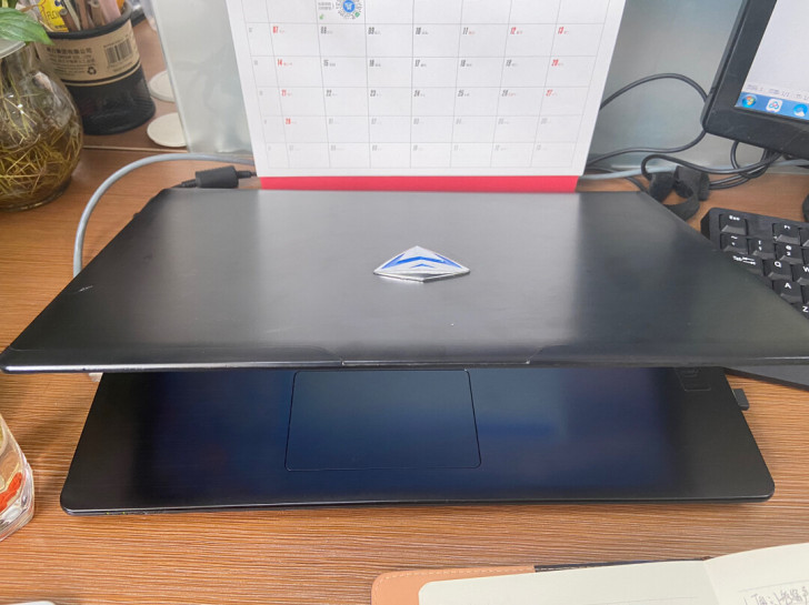 17年购买的，机械师M511，内存加到了1...