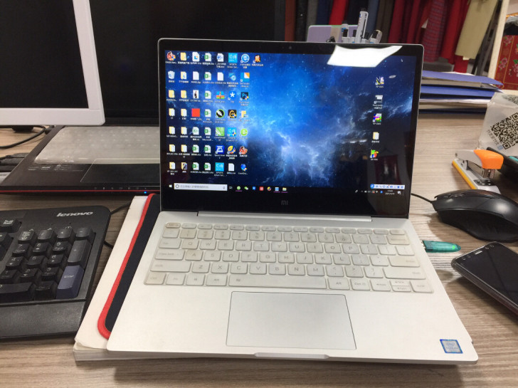 小米笔记本电脑。原来4200多买的，自用的...