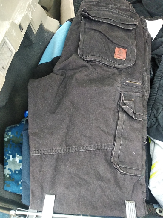 男士休闲裤牛仔裤批发处理,保证不破不烂,但...