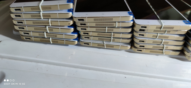 小米note手机：小米note  pro手...