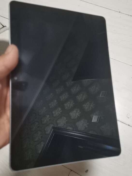 荣耀畅玩平板2. 9.6寸、型号AGS-W...