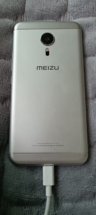 魅族pro5，带hifi，音质嘎嘎棒，王者...
