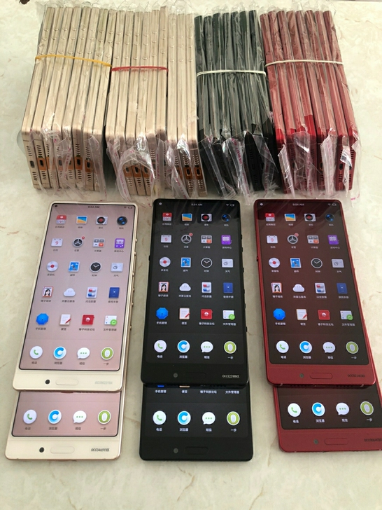 锤子坚果3手机4+32G九成新