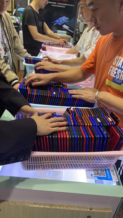 优势出红米7A，3十32，1000台