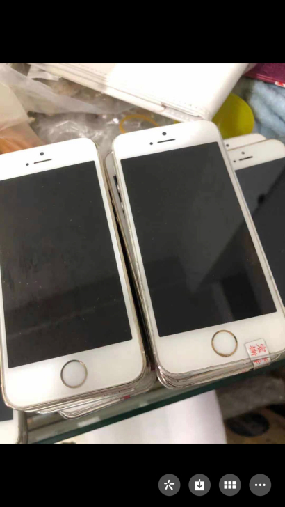 苹果5s，无锁无ID，插卡及用，无指纹，联...