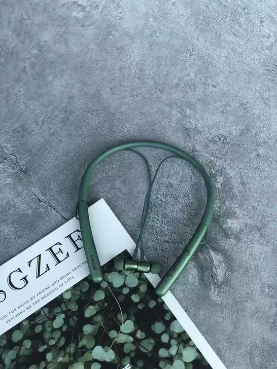 闲置全新索尼WI_H700挂脖式蓝牙耳机，...