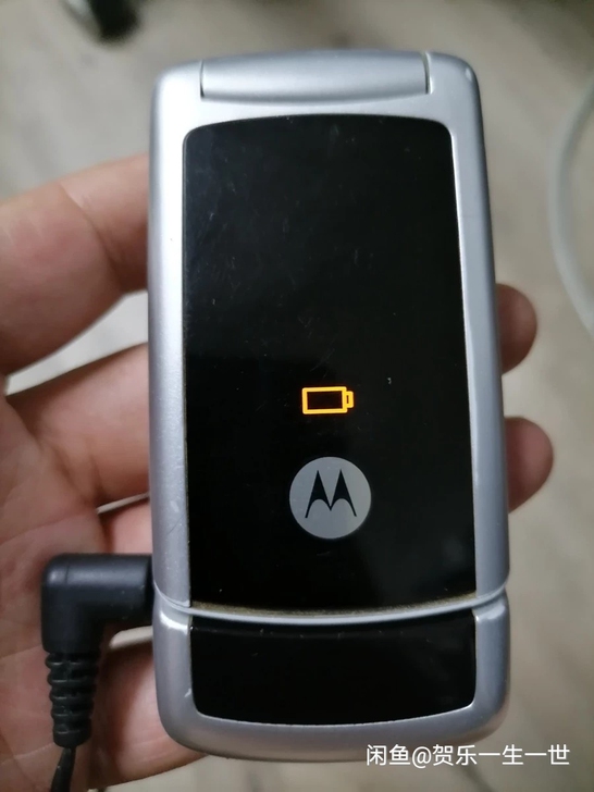 摩托罗拉折叠手机摩托罗拉手机！开机，功能一...
