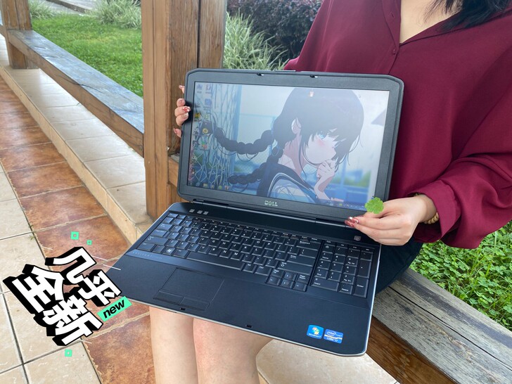 正品 自用戴尔笔记本电脑 原装无拆修 还在...