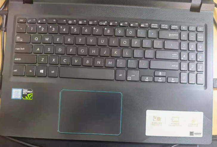 华硕笔记本 x560ud