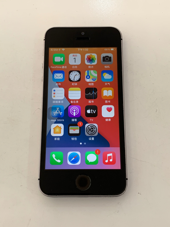 苹果iphoneSE手机