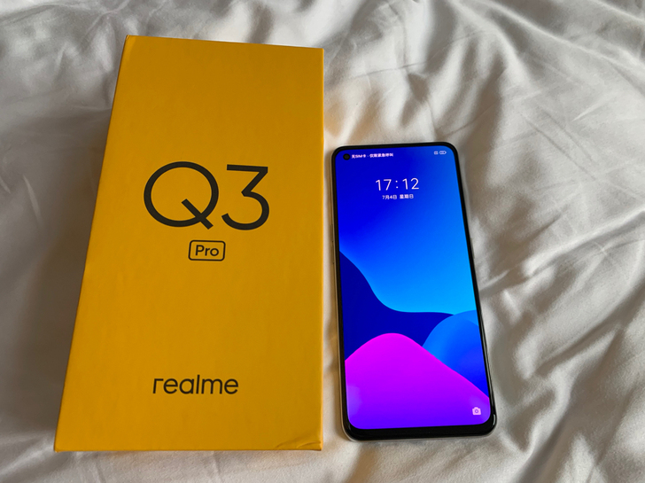 realme q3 真我realme Q3...