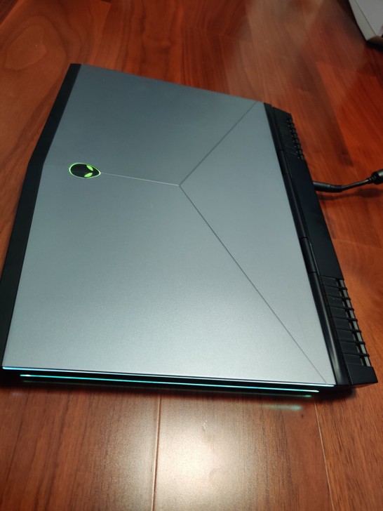 Alienware外星人 15 R3 游戏...