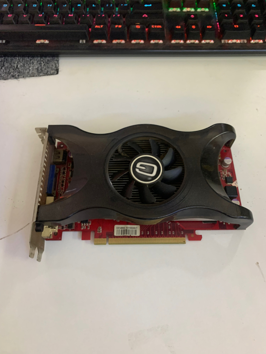 显卡耕升9800GT 周瑜版