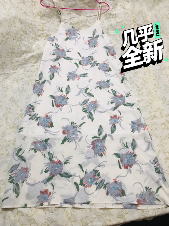 雪纺印花连衣裙