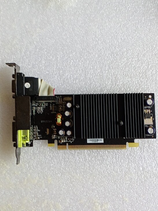 英伟达显卡6200..LE，显卡正常好的，...
