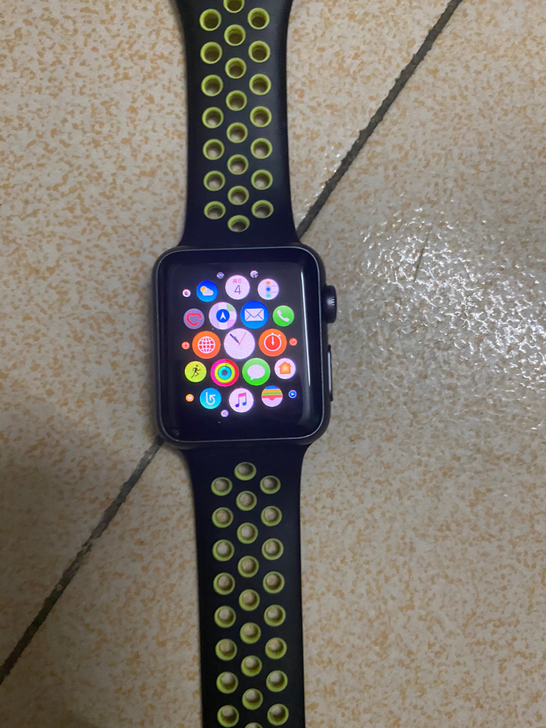 苹果手表a1553  38mm 国行  黑...