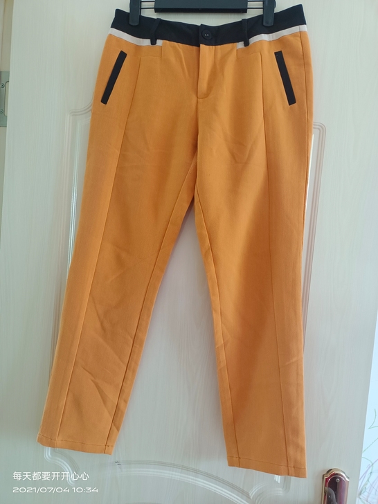 菲阁女裤 165/72A 30甩 有明显磨...