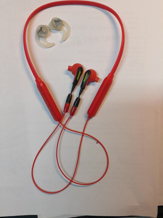 蓝牙+bose(博士)耳机单元。88元包邮