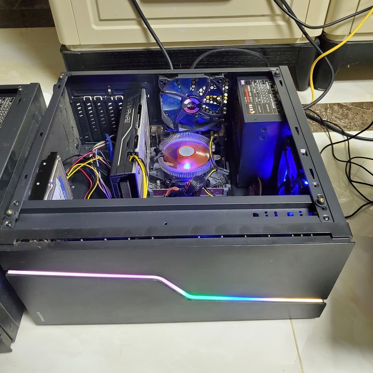 侧透机箱+450W电源