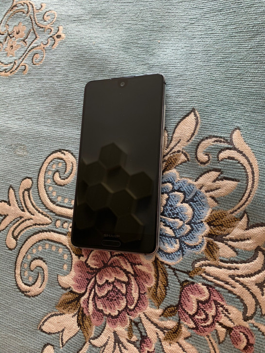 夏普s2异型全面屏手机，全像素双核对焦，水...