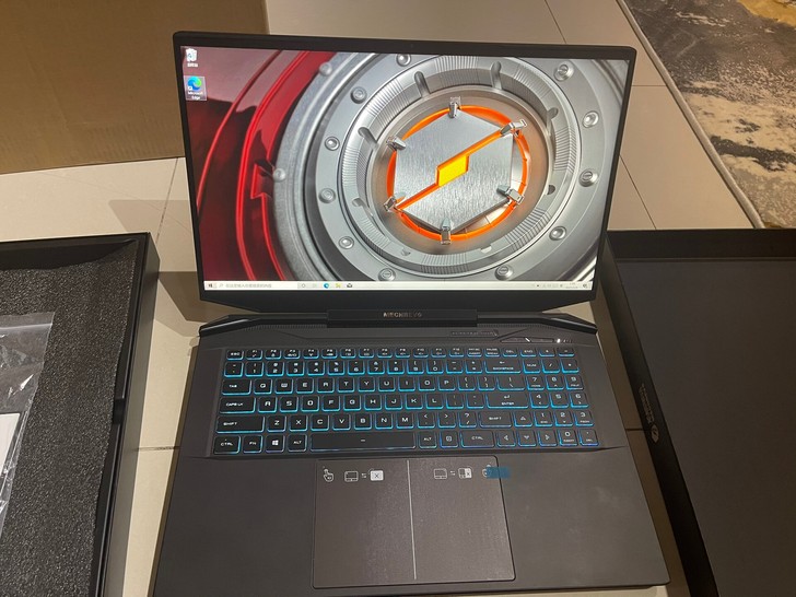 机械革命泰坦plus rtx3070 17...