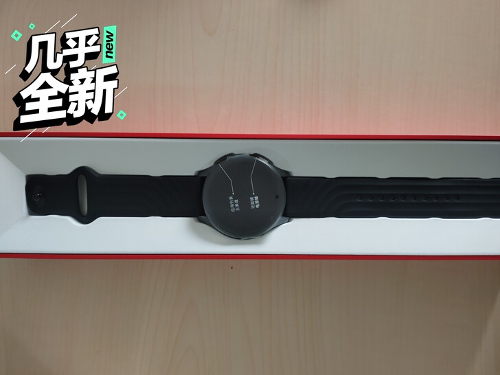 一加手表，买来没怎么用，一直贴膜，99新
