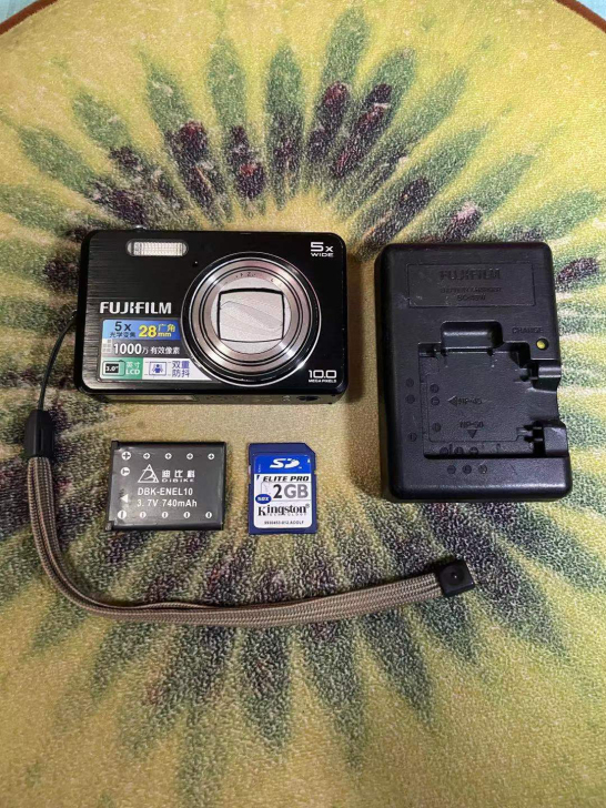 富士J150W 经典复古CCD数码相机 卡...