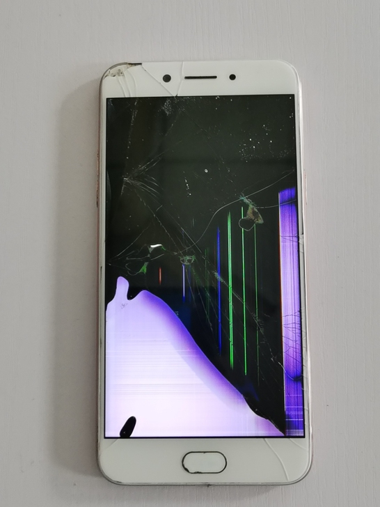 oppoa77手机里面配置不详 有需要的朋...
