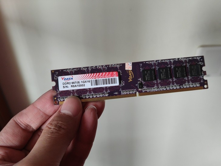 电脑 内存，ddr2 ，1G，共两根，共3...