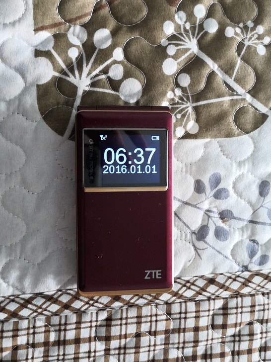 中兴守护宝L518翻盖双屏老人手机大字大声...