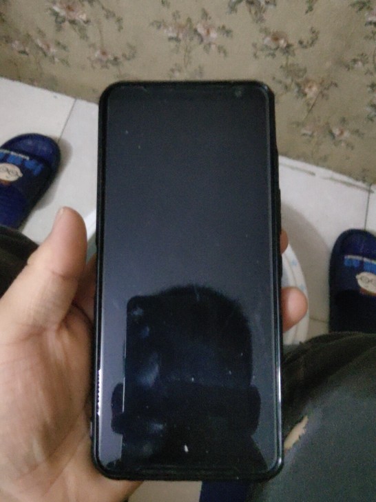 华硕rog3屏幕内爆剩下都是好的
