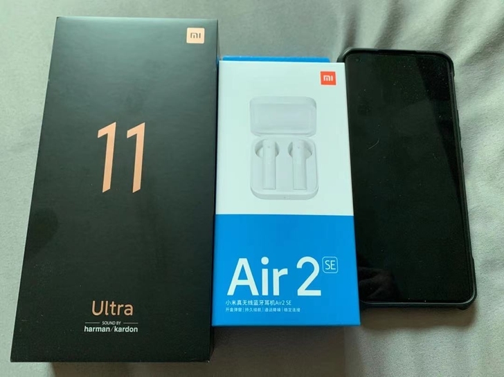 小米11ultra 12+256黑色。4月...