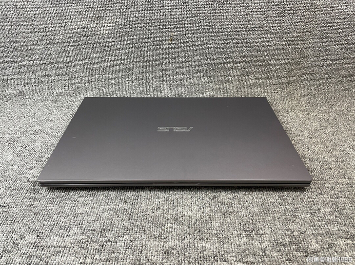 华硕笔记本顽石 FL8700