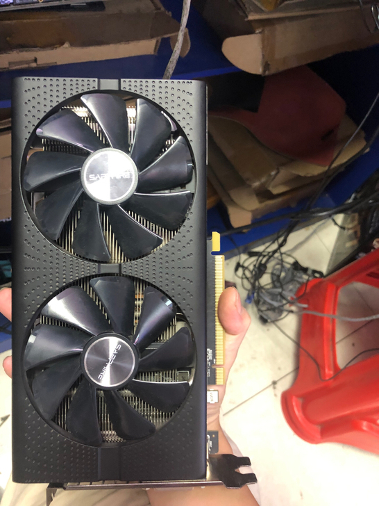 出显卡。蓝宝石570 4G。成色充新。功能...