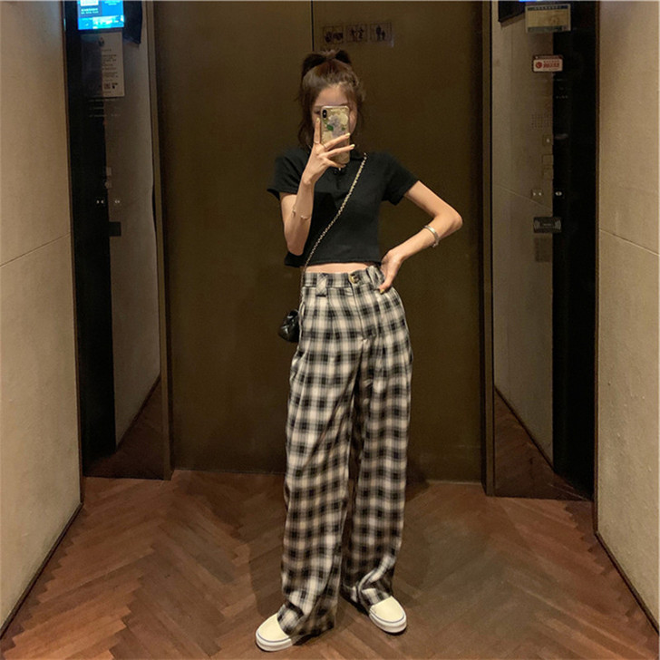 裤子买来只穿过一次，主要胖了穿起来不好看这...