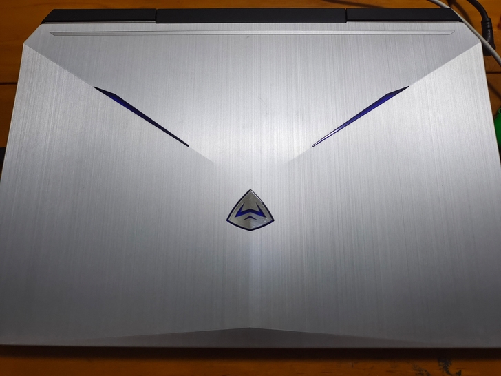 机械师f117-v笔记本