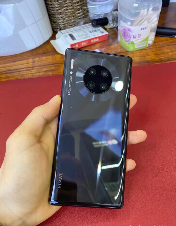 华为Mate30Pro,8+256g内存,