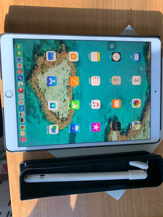 国行64G  iPad air3Wi-Fi...