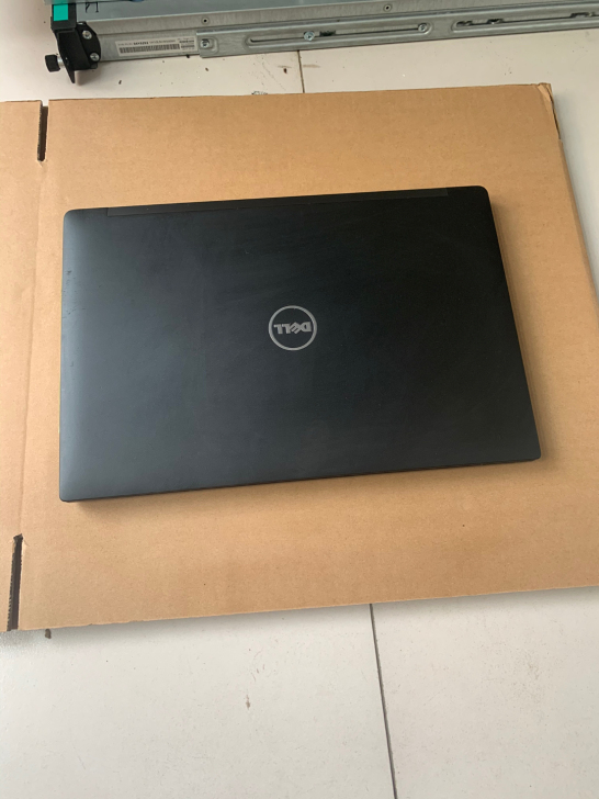 戴尔 7480 i5-7200笔记本电脑