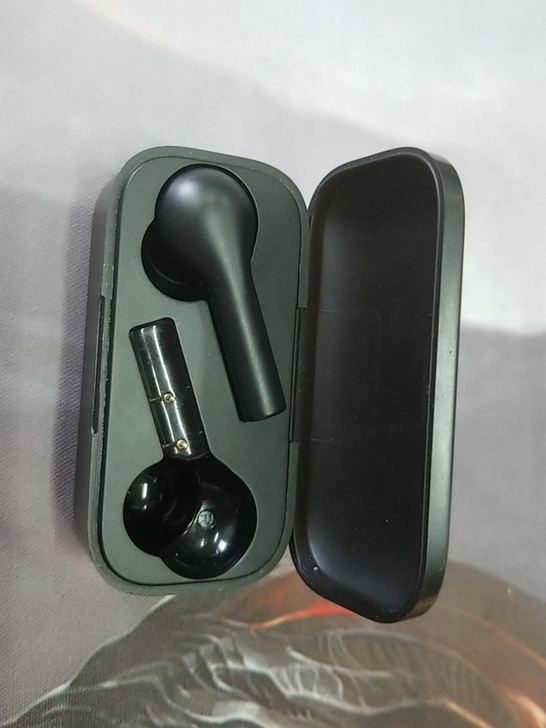 QCY T5pro，用了一年，丢了右耳，功...