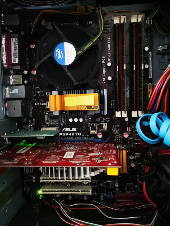 办公电脑，尝识者可以分拆出售。主板 华硕P...