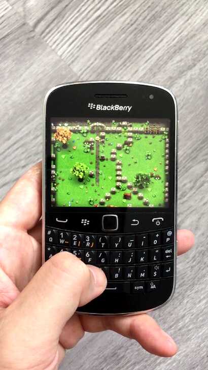 黑莓9900,有Wi-Fi,8G版,看小说...