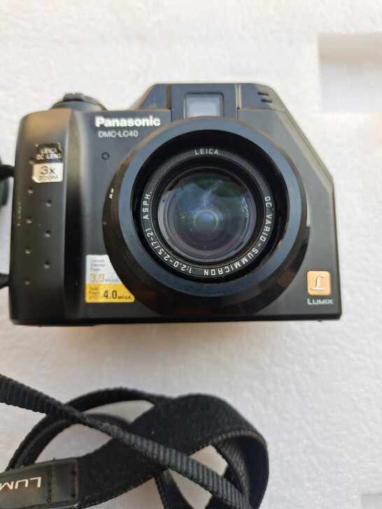 松下lc40相机。有意私聊，正常使用，电池...