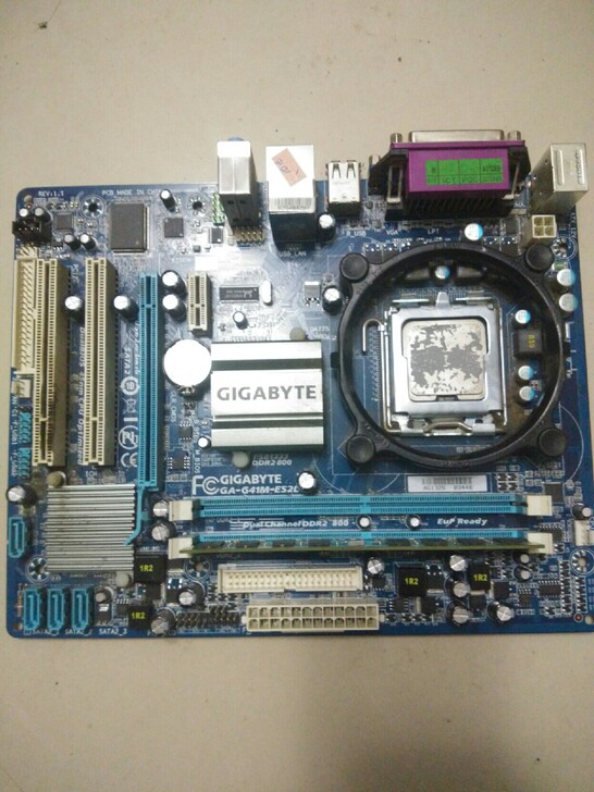 游戏主机六件套！cpu主板内存显卡硬盘