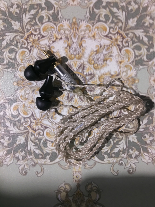 森海改装耳机，线材也是不错的，性价比高，要...