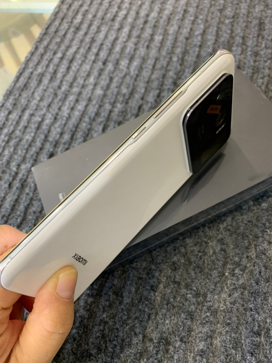 新到 仅买十五天 小米11 Ultra 入...