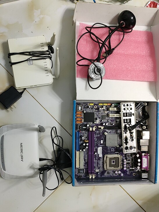 电脑主板,摄像头,无线路由器处理