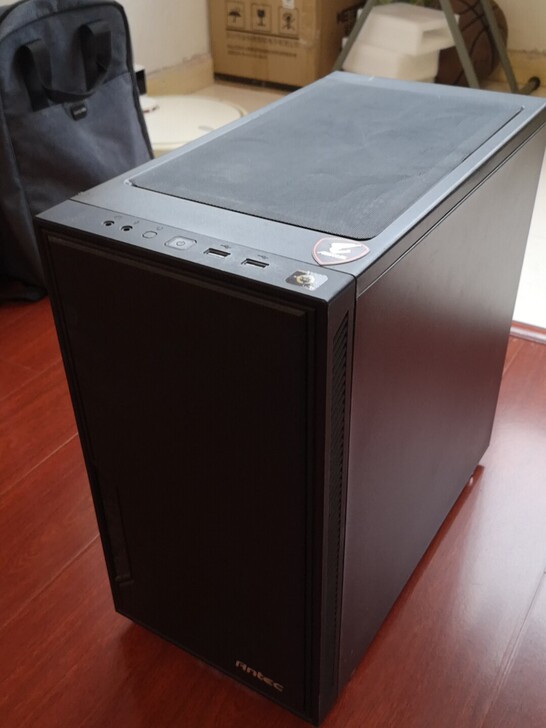 安钛克（Antec）VSK10全侧透电脑游...